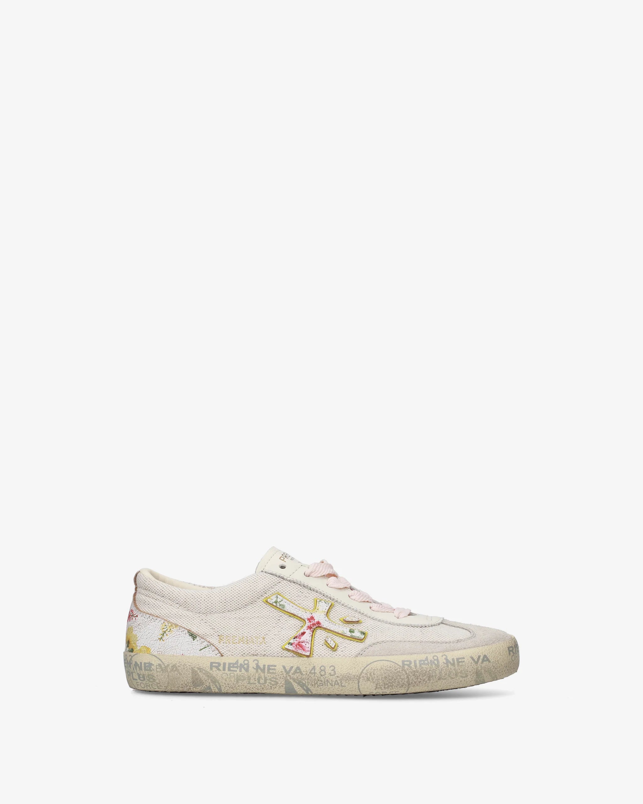 Premiata Davidd 8103 Sneakers | Fashion-Forward Italian Style for