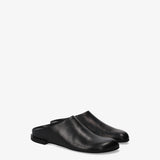 Leather clogs in smooth leather