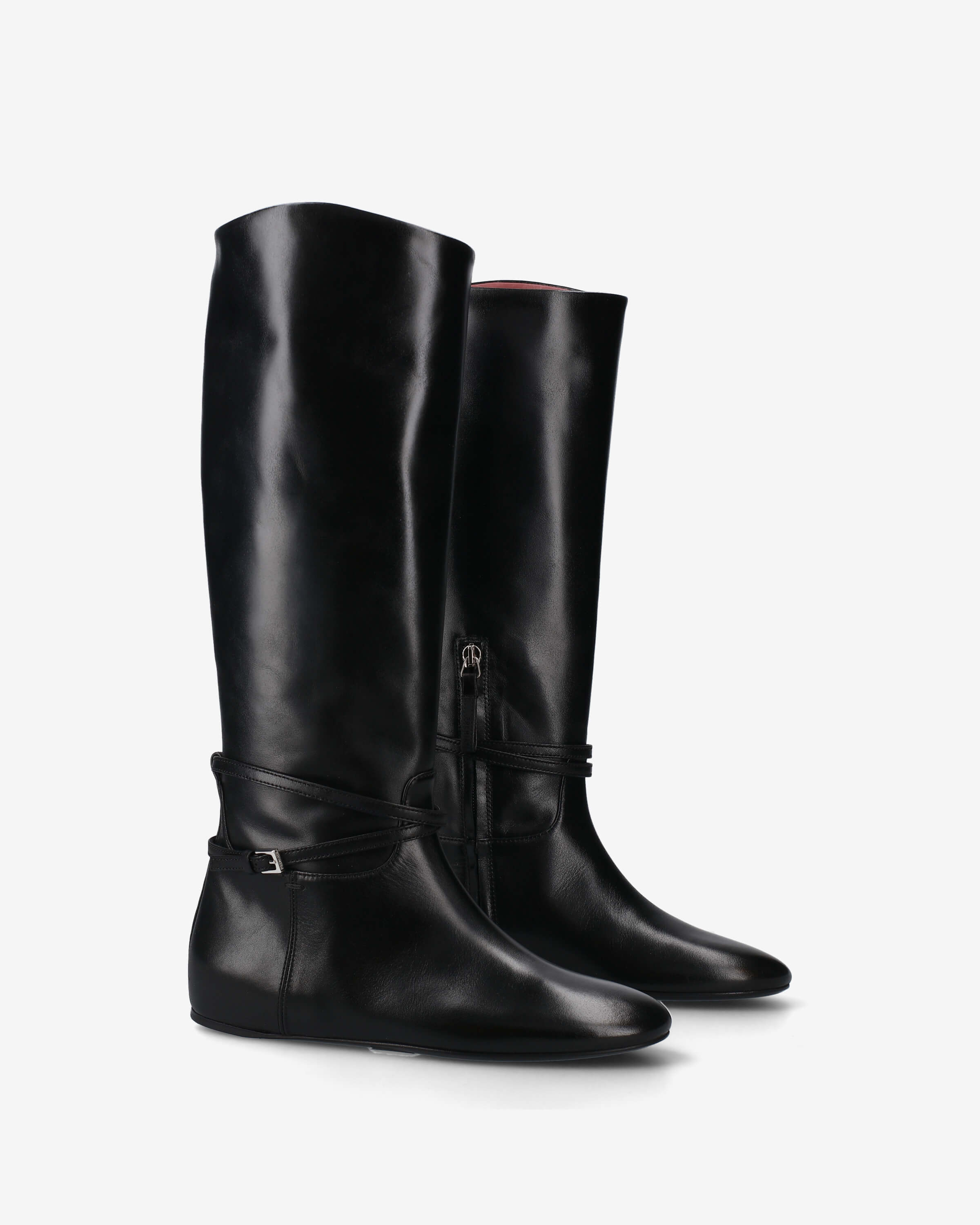 Black Leather Flat Boot M7215A