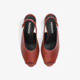 Leather sandals with heels